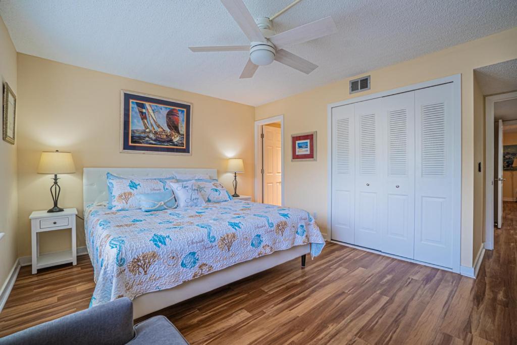 1686 Bluff Villas Renovated Sleeps 8 Walk To Salty Dog Sea Pines Хилтън Хед Айлънд Екстериор снимка