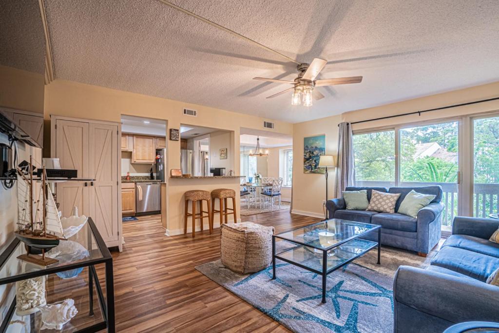 1686 Bluff Villas Renovated Sleeps 8 Walk To Salty Dog Sea Pines Хилтън Хед Айлънд Екстериор снимка