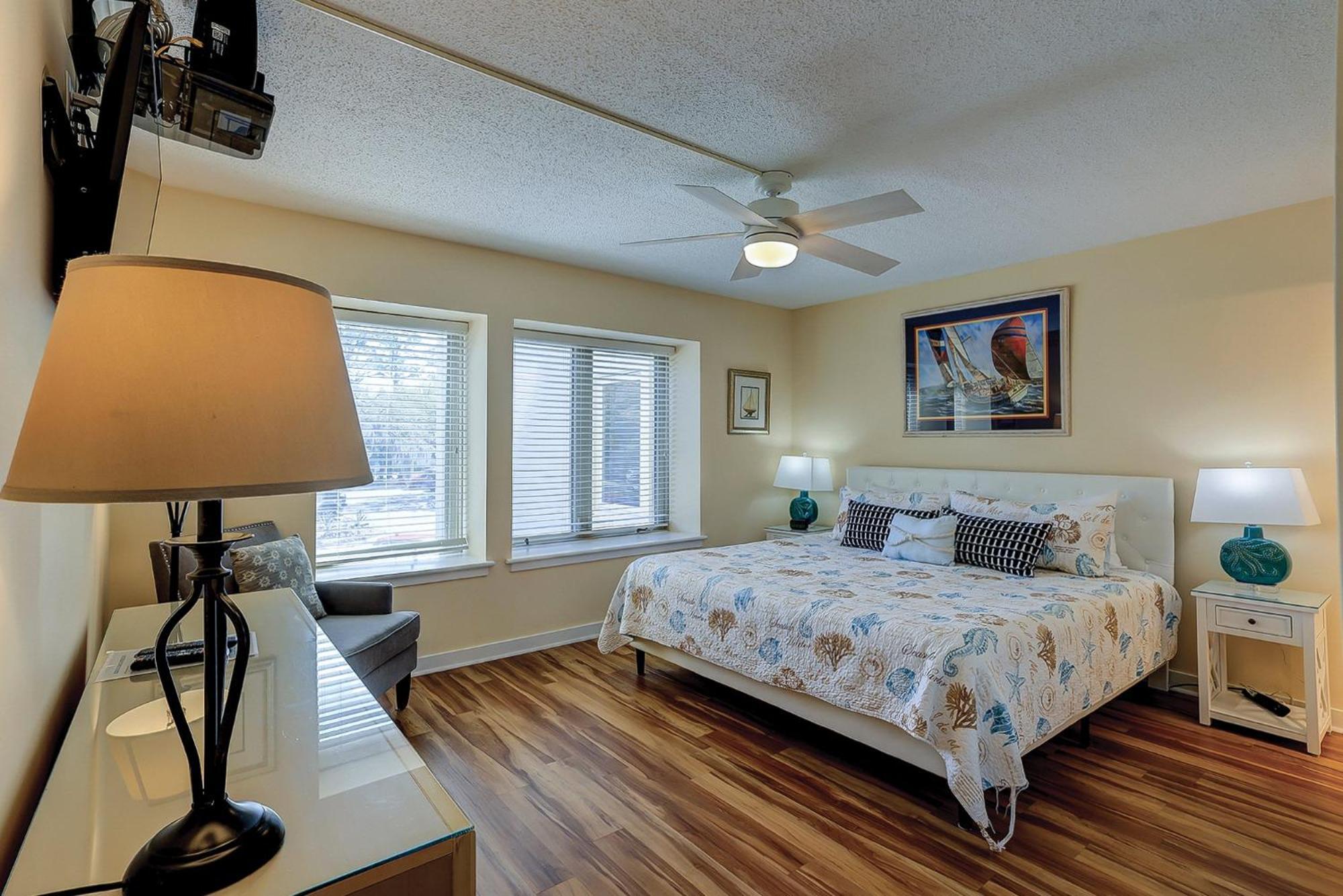 1686 Bluff Villas Renovated Sleeps 8 Walk To Salty Dog Sea Pines Хилтън Хед Айлънд Екстериор снимка