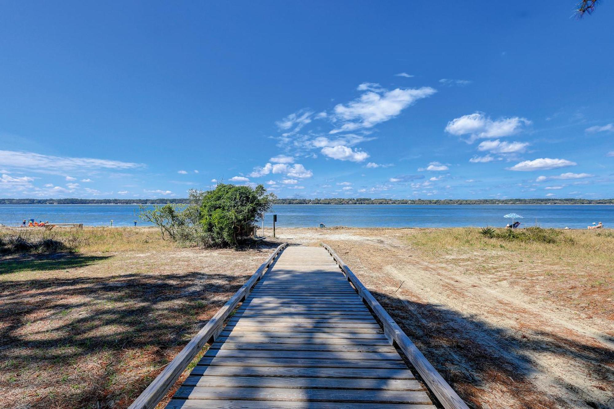 1686 Bluff Villas Renovated Sleeps 8 Walk To Salty Dog Sea Pines Хилтън Хед Айлънд Екстериор снимка